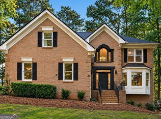 2240 Whispering Pines Ln, McDonough, GA 30253