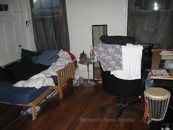 2nd image of 14A Ashford St APT 4