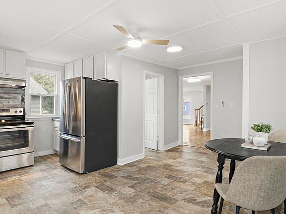 4th image of 5643 Lacy Rd
