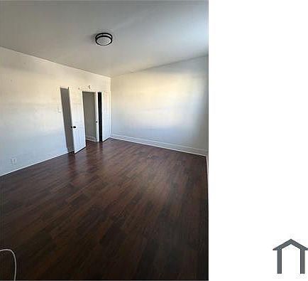 2nd image of 2921 W 9th St