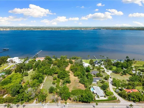 11480 McGregor BLVD, FORT MYERS, FL 33919