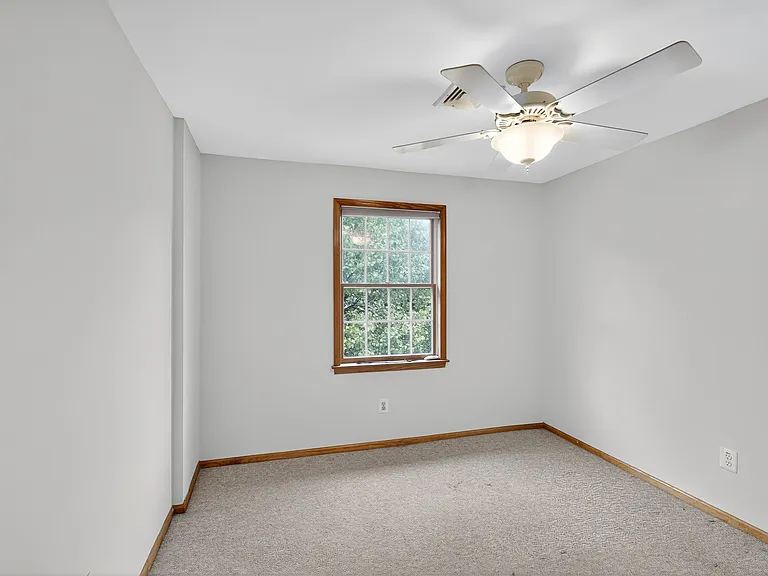 131 Chalkboard Ct — Photo 21