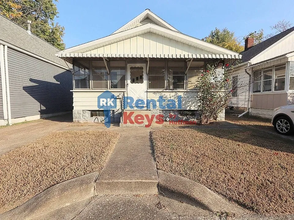 108 E Florida St