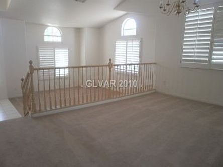 3rd image of 3273 Cambridgeshire St