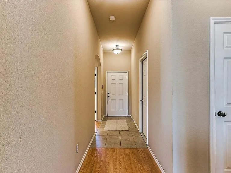 1529 Fawn Run Xing — Photo 3