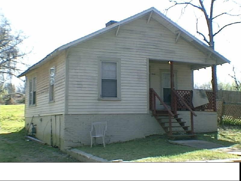 Auction 8/18 