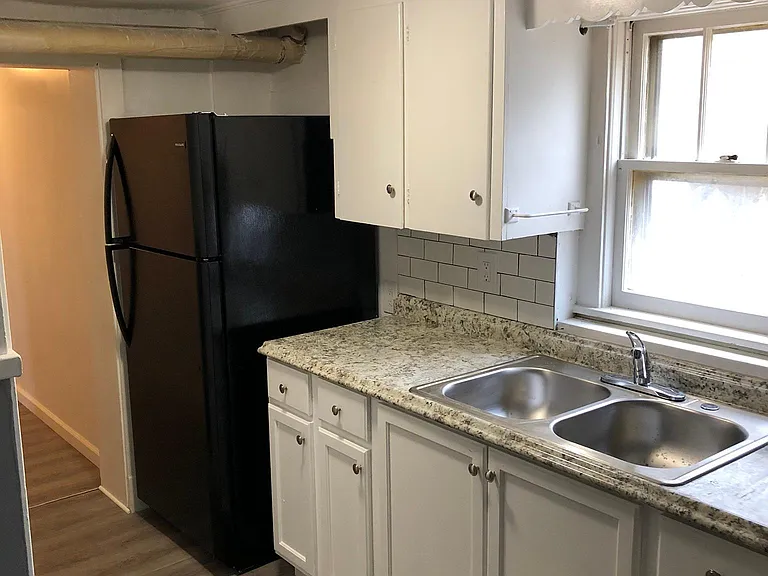 44 Saint Charles St #BASEMENT — Photo 9