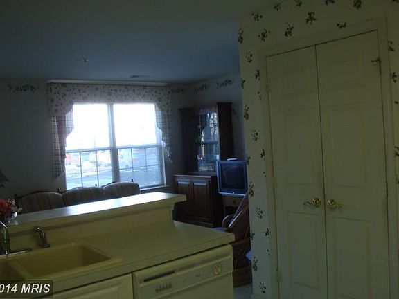 4th image of 1700 Rich Way Unit 1A