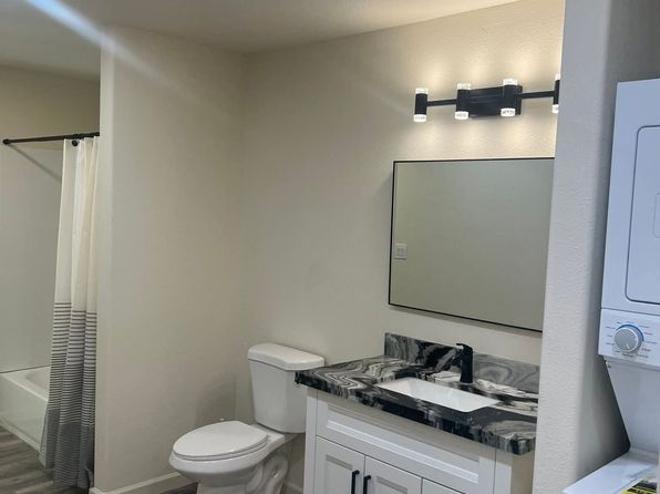 217 W Estate Ln