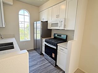 8692 New Salem St Unit 200, San Diego, CA 92126