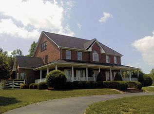 3595 Seven Springs Rd, Cookeville, TN 38506