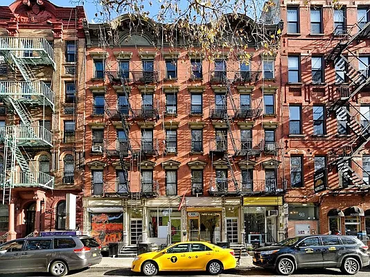 Rented by REAL New York | media 17