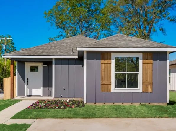 1403 Franklin St, Bonham, TX 75418