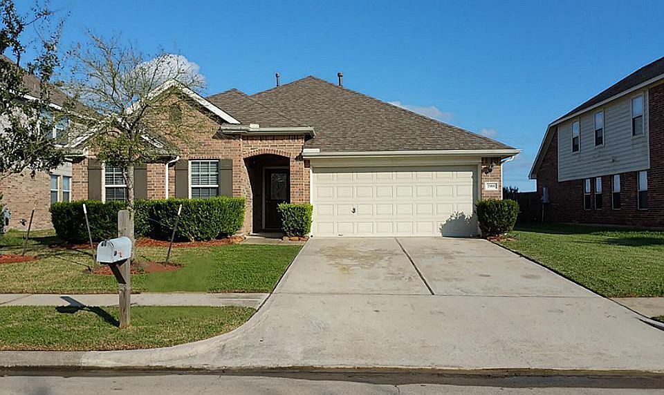 1st image of 7918 Berkely Ct #0