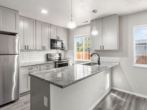 5th image of 12614 Eudora St