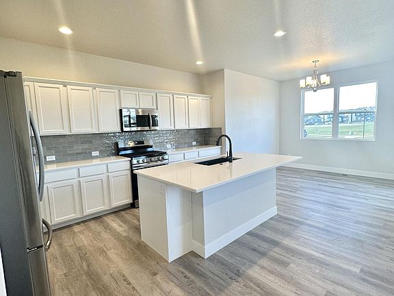 2nd image of 4873 Crivelli Ct