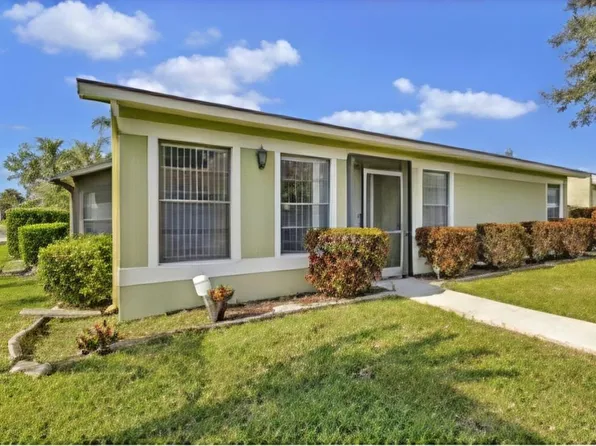 4385 Willow Brook Cir, West Palm Beach, FL 33417