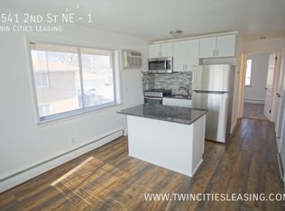 6541 2nd St NE #1, Minneapolis, MN 55432