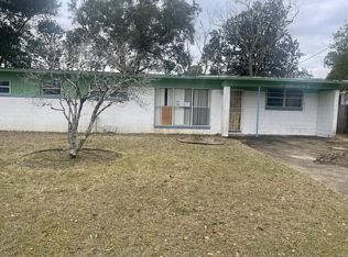 717 Woodland Dr, Pensacola, FL 32503