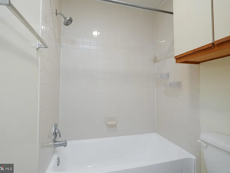 5800 Inman Park Cir #360 — Photo 27