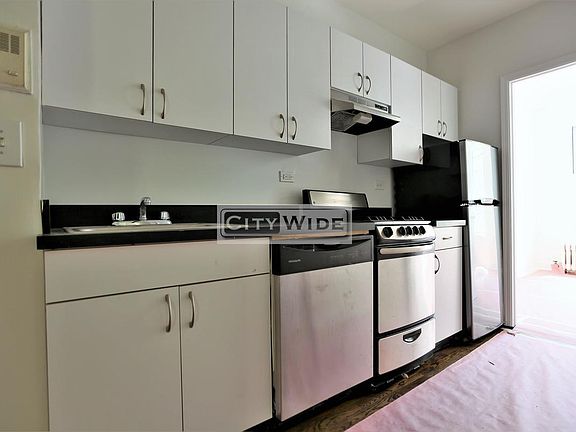 4th image of 222 E 89th St APT 20
