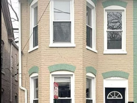 2nd image of 15 E Lee St