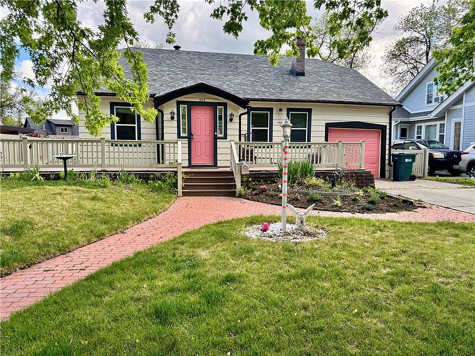 1st image of 204 Avenue F