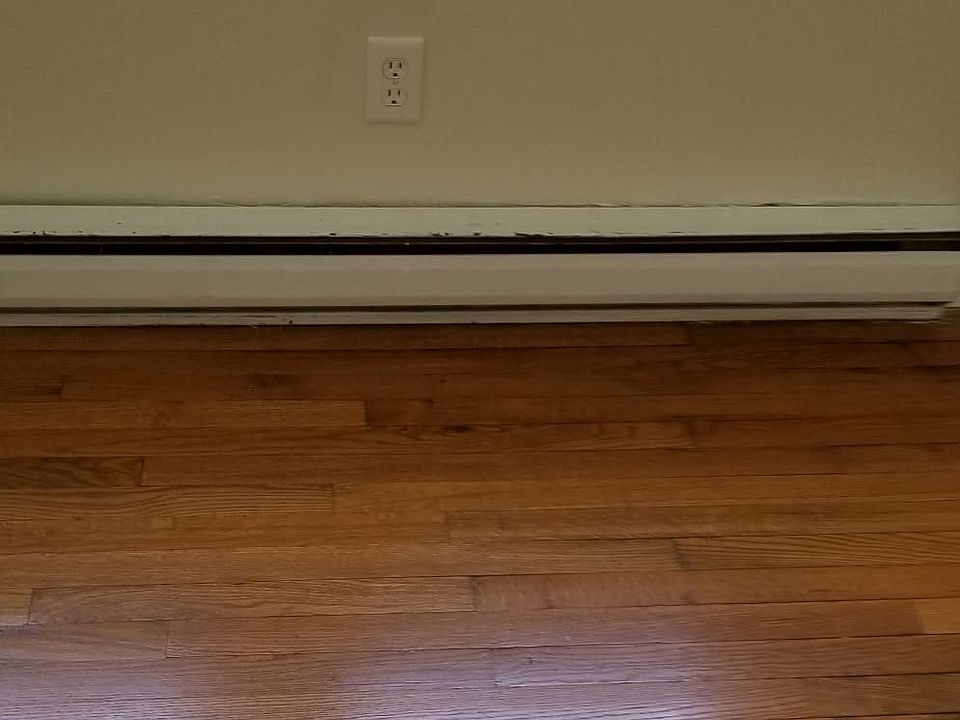 1st image of 36 Knollwood Dr
