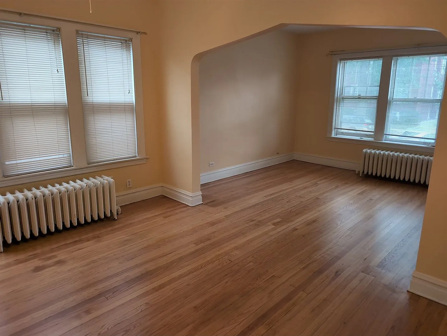 5622 N. Mango Ave — Photo 4