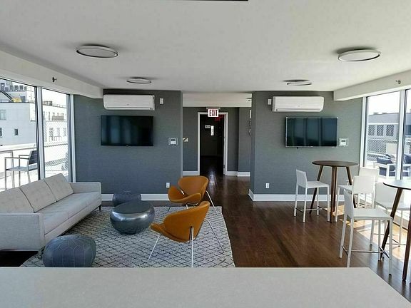 5th image of 847 Lexington Ave APT 5A