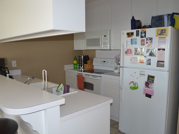 2nd image of 6908 Peppermill Way