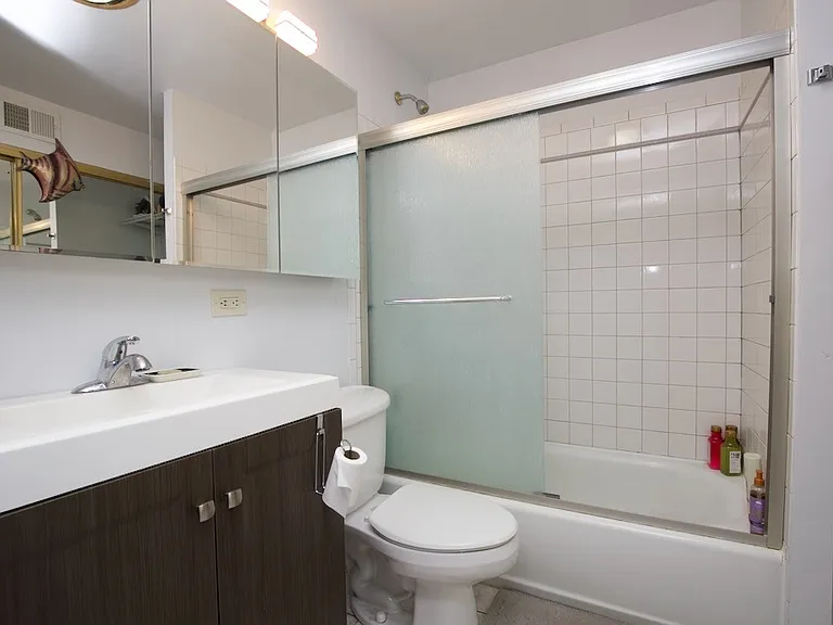 1211 W Melrose St #3 — Photo 16
