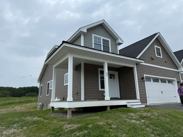 45 Brooks Edge Farm Road #103, Westbrook, ME 04092