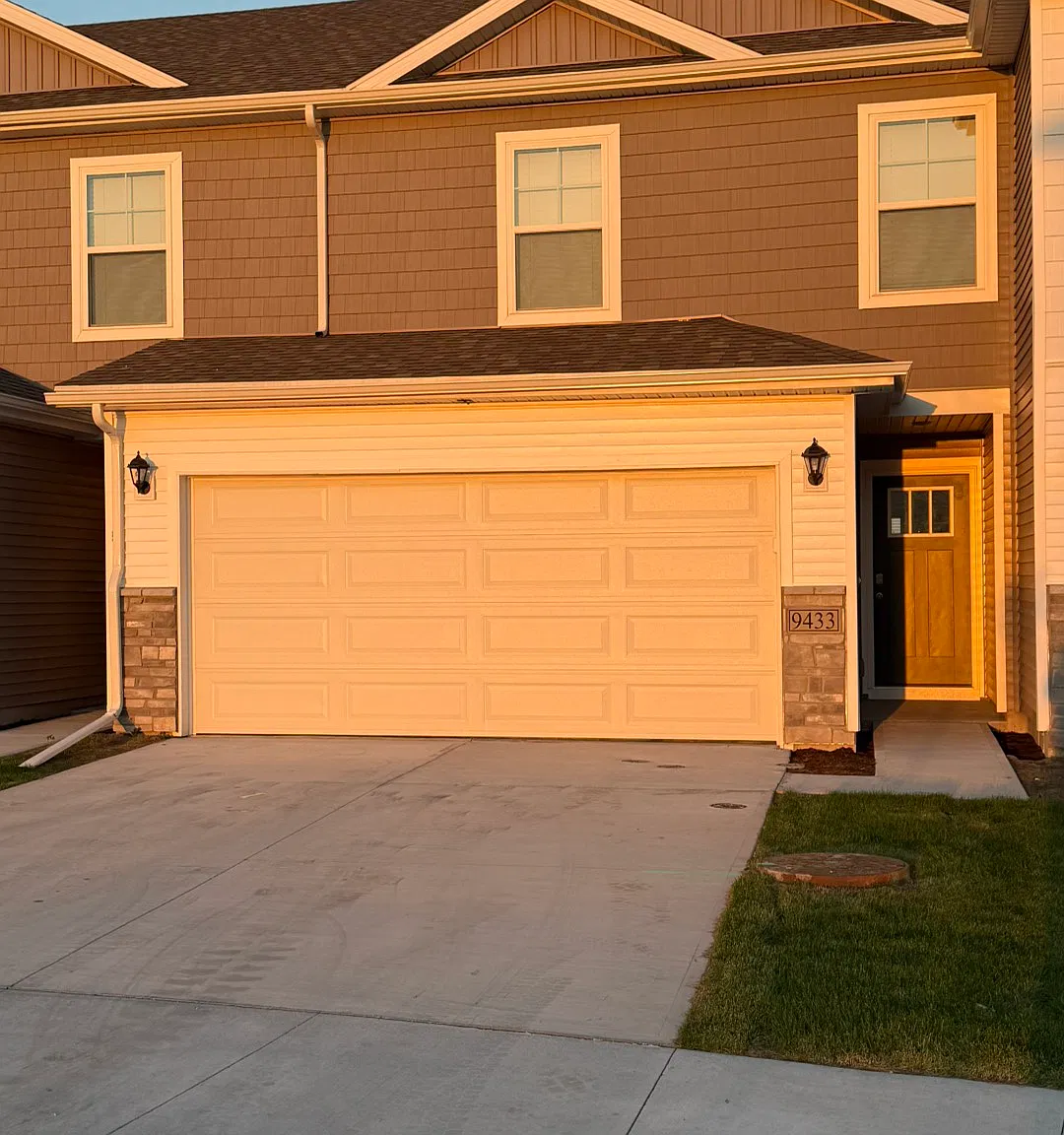 3 bed, 1498 sqft, $2,200 — Photo 1