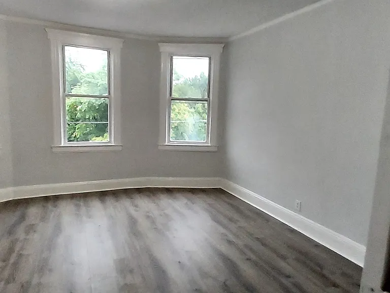 225 McBride Ave #3 — Photo 1