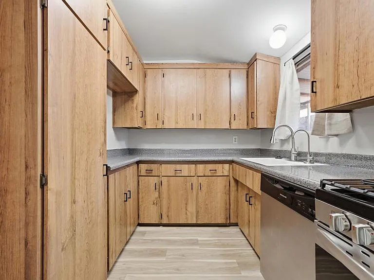 9320 Earl St #33 — Photo 2