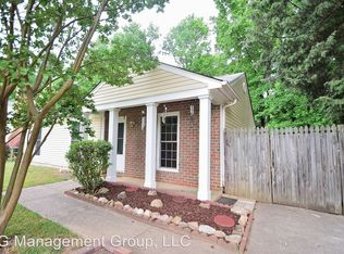 6635 Park Hickory Dr, Charlotte, NC 28227