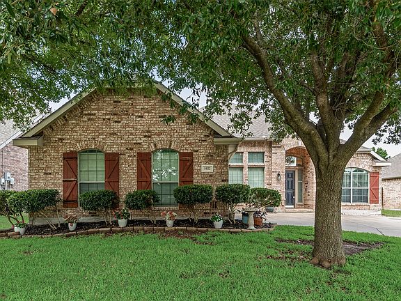 2nd image of 1022 Spinnaker Dr