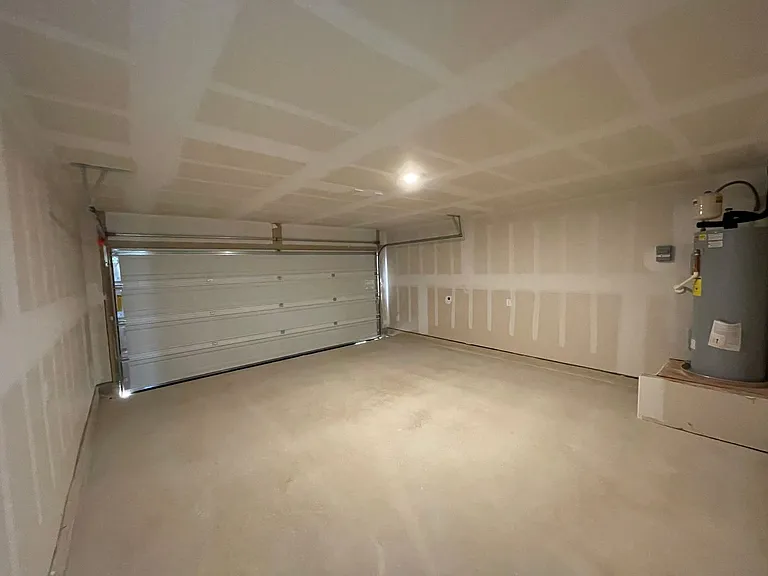 1019 Magrum Way — Photo 8