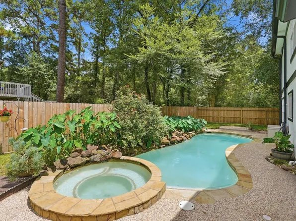 10916 Fawnlily St, Spring, TX 77380