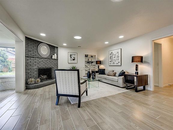 5th image of 2409 NW 56th St