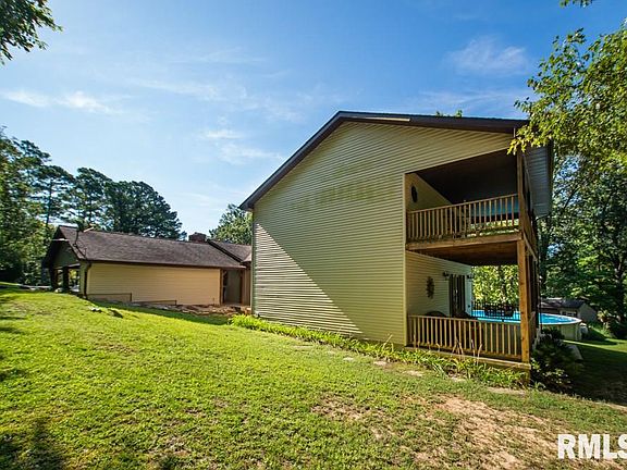 4th image of 125 Pinehill Ln