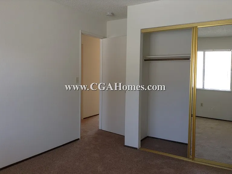 6219 Oak Valley Ln — Photo 9