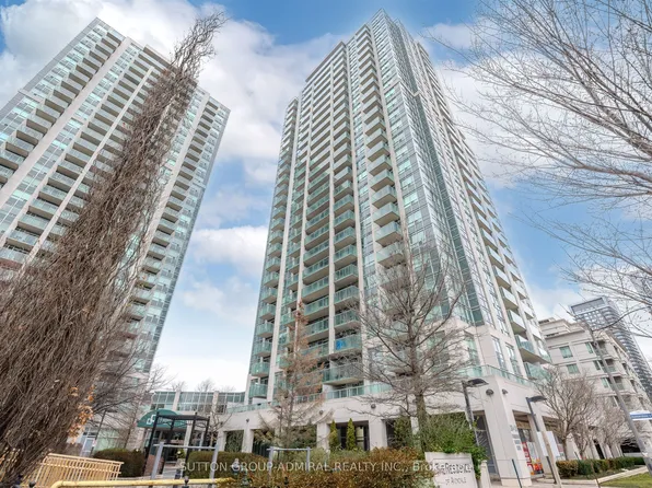 16 Harrison Garden Blvd #411, Toronto, ON M2N 2T5