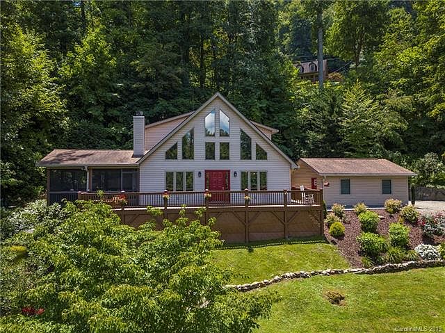 1st image of 427 Kitty Ln