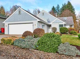 95 Sweden Cir, Silverton, OR