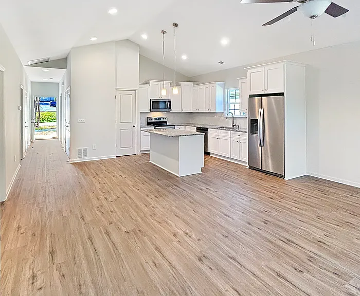 10812 Mount Holly Rd — Photo 4