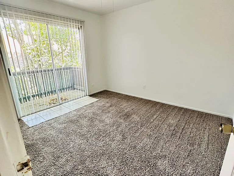 1707 W Swain Rd #0 — Photo 12
