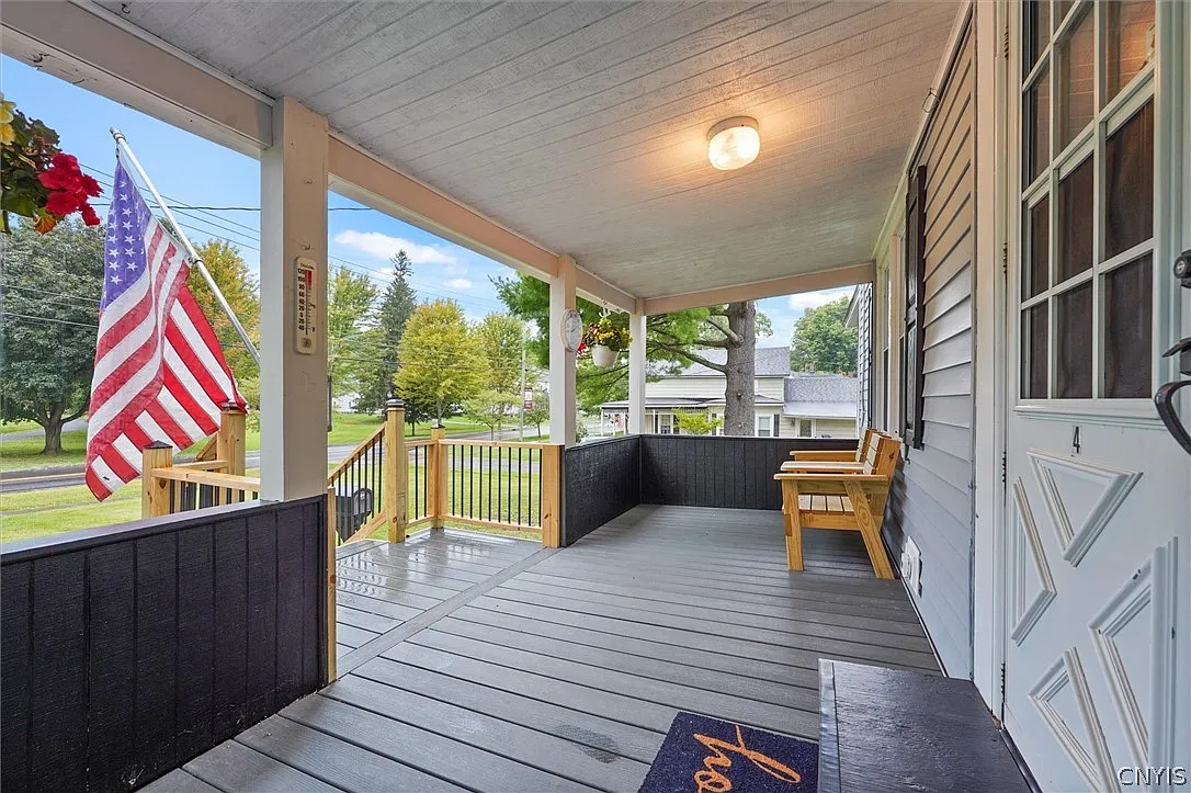 4 bed, 2.0 bath, 1794 sqft, $3,000 — Photo 4