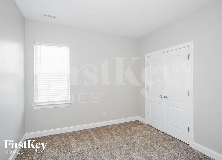 1391 Napa St NW — Photo 9